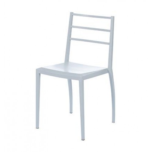 Πλαστική καρέκλα 
